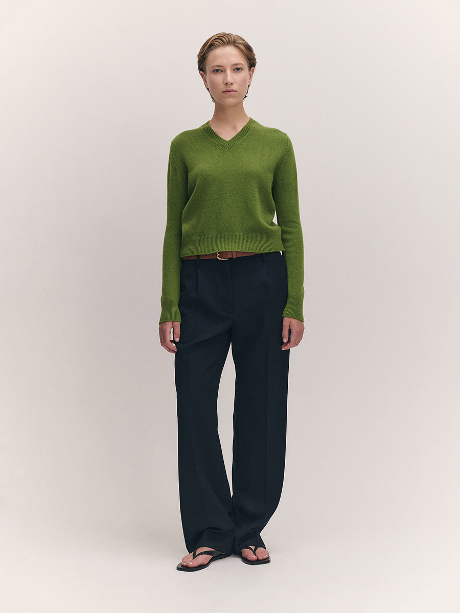 Sligo V-Neck Pickle Green