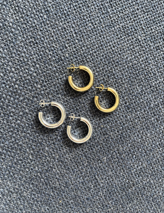 Frellini Ohrringe Hoops Joey Flach auf Stoff