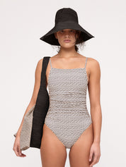 One Piece - Natural Spot