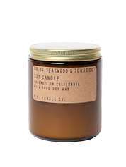 PF Candle Co Kerze Teakwood and Tobacco Frontansicht freigestellt