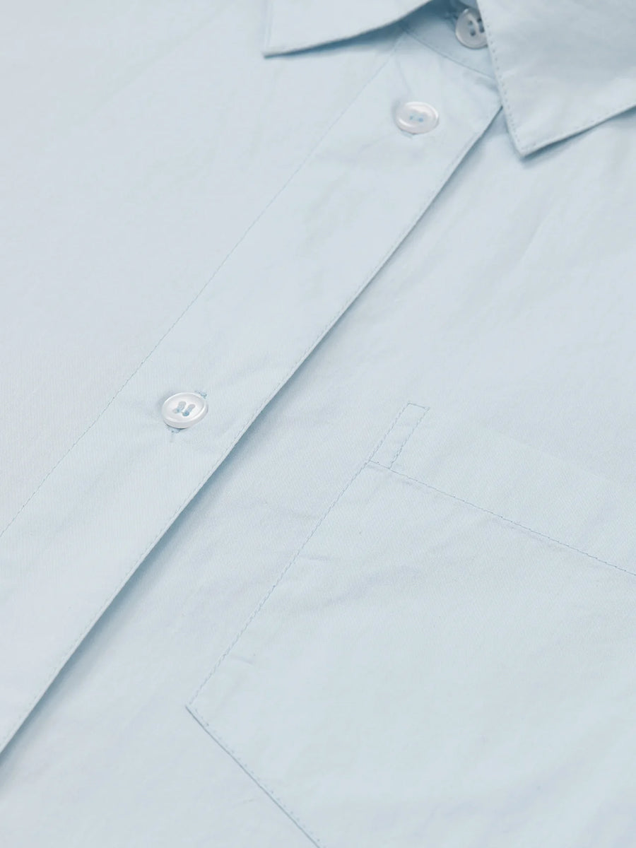 Skall Studio Edgar Shirt Hemdbluse Hellblau Detailansicht Stoff