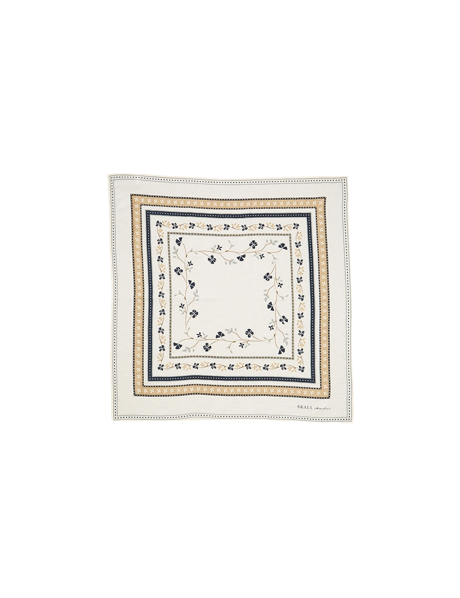 Skall-Studio-Floral-Scarf-55x55-ivory-freisteller.png