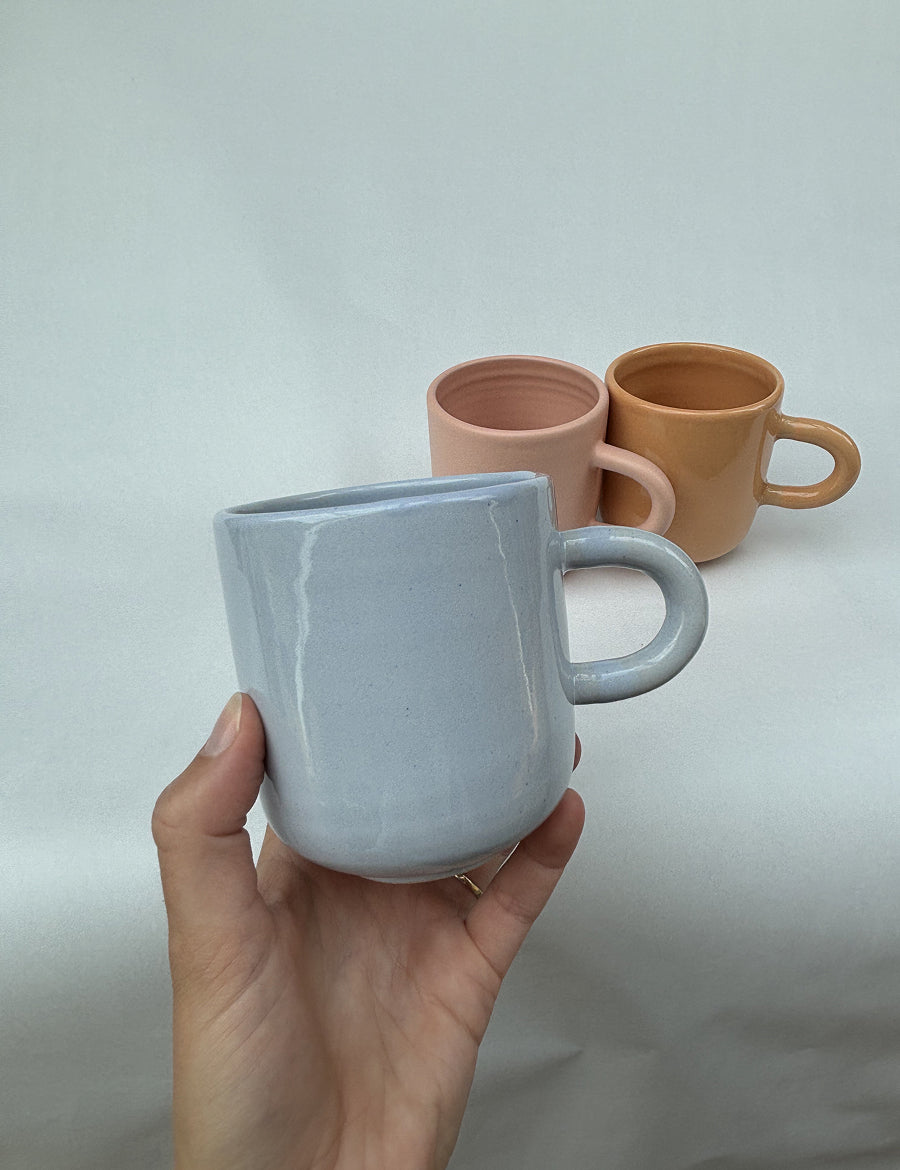 We Are Studio Studio Hugo Mug Blau Detailansicht